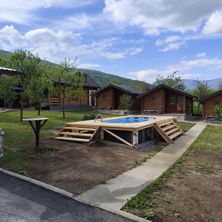Holiday Bungalows & Food Plav Exterior foto