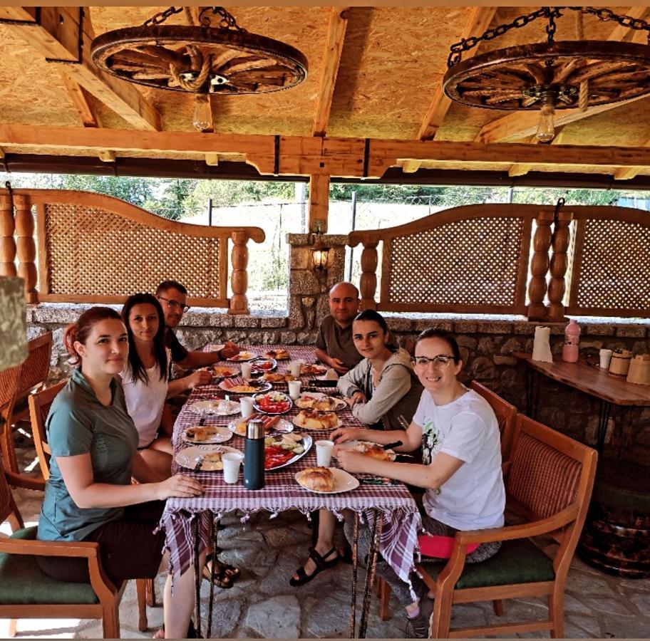 Holiday Bungalows & Food Plav Exterior foto