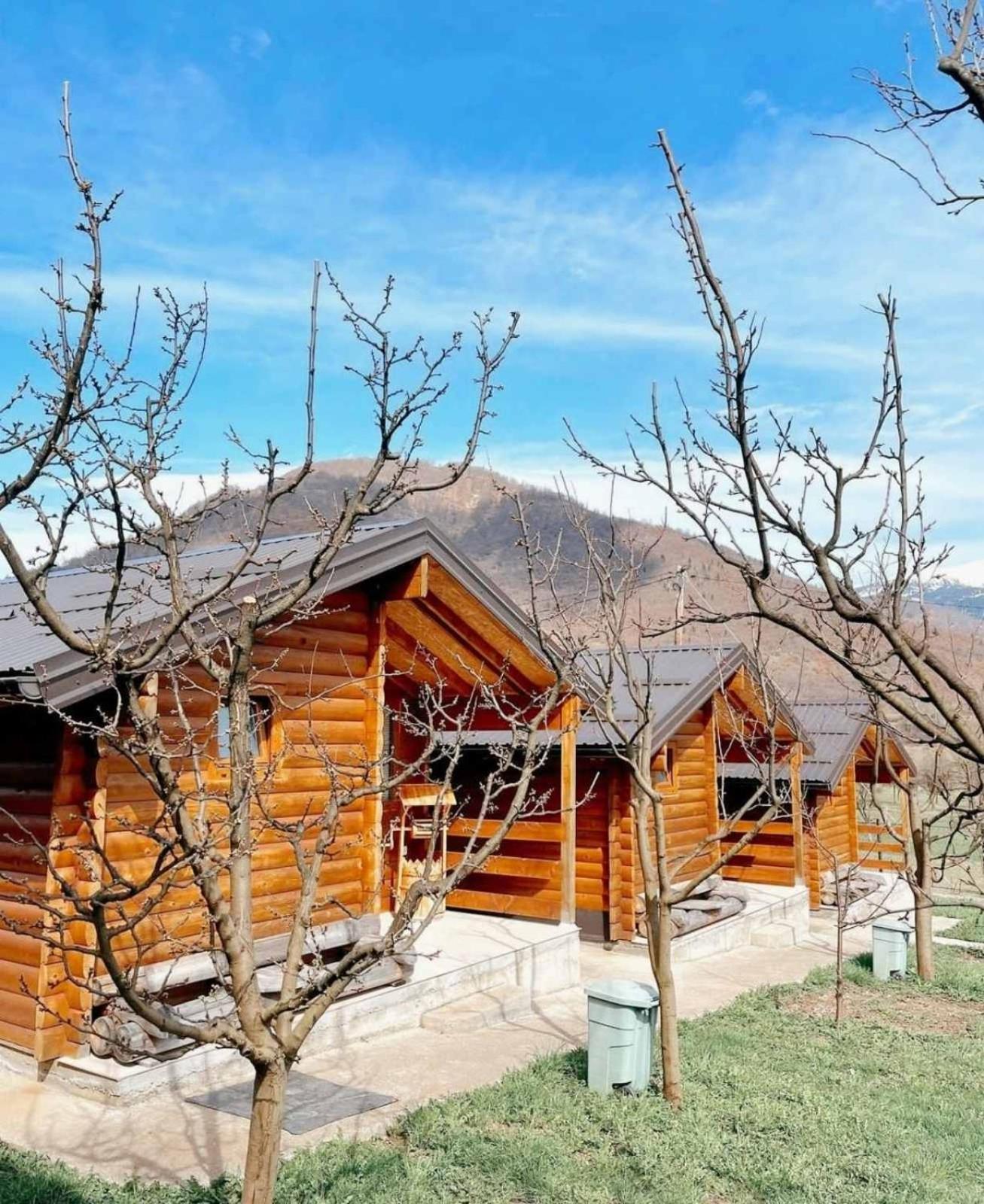Holiday Bungalows & Food Plav Exterior foto
